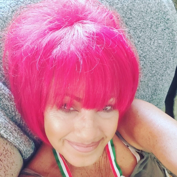 Meet your Posher, Sandra - Picture 4 of 4